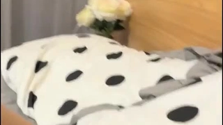 短发青春漂亮高中美眉在家自拍 让你看看真正的处女穴 大奶子 稀毛蝴蝶粉穴