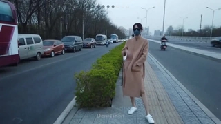 Kailys从无家可归的少女变成有文化的宝贝