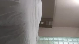 德国学生Bibixxx在宿舍房间里口交